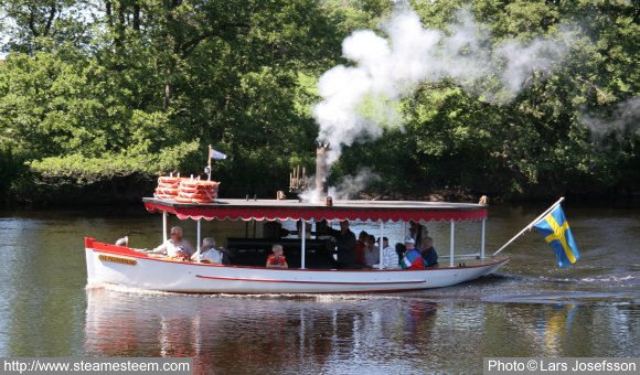 Steamboat Lagaholm sailing