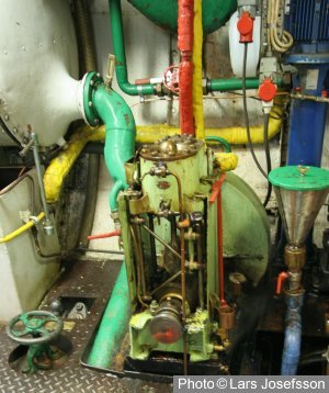 Steam driven cooling water pump