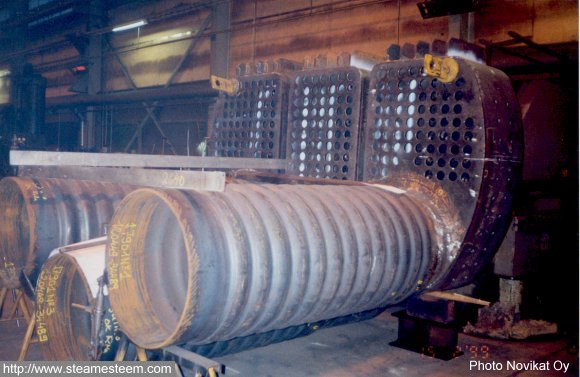 Fire tubes and combustion chambers